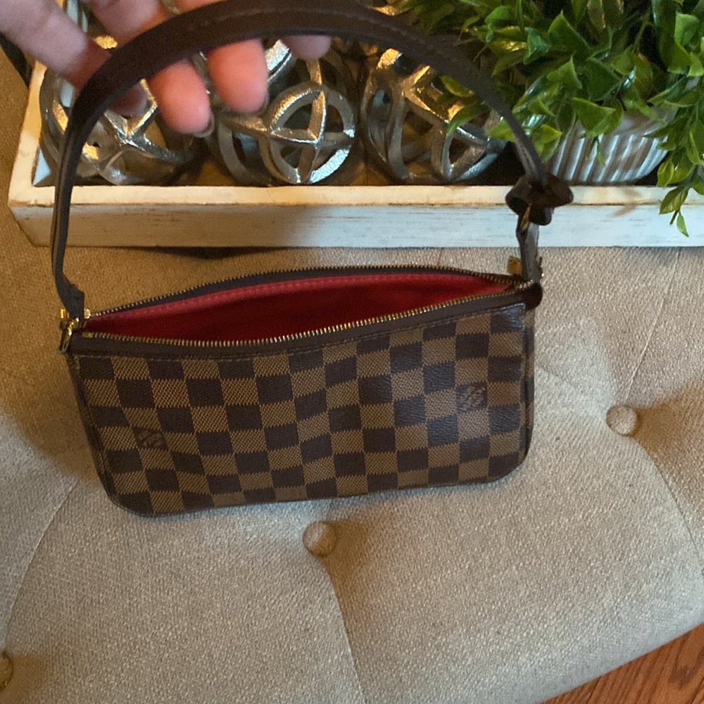 LOUIS VUITTON Damier Ebene Pochette Accessories shoulder bag/clutch - Picture 8 of 13